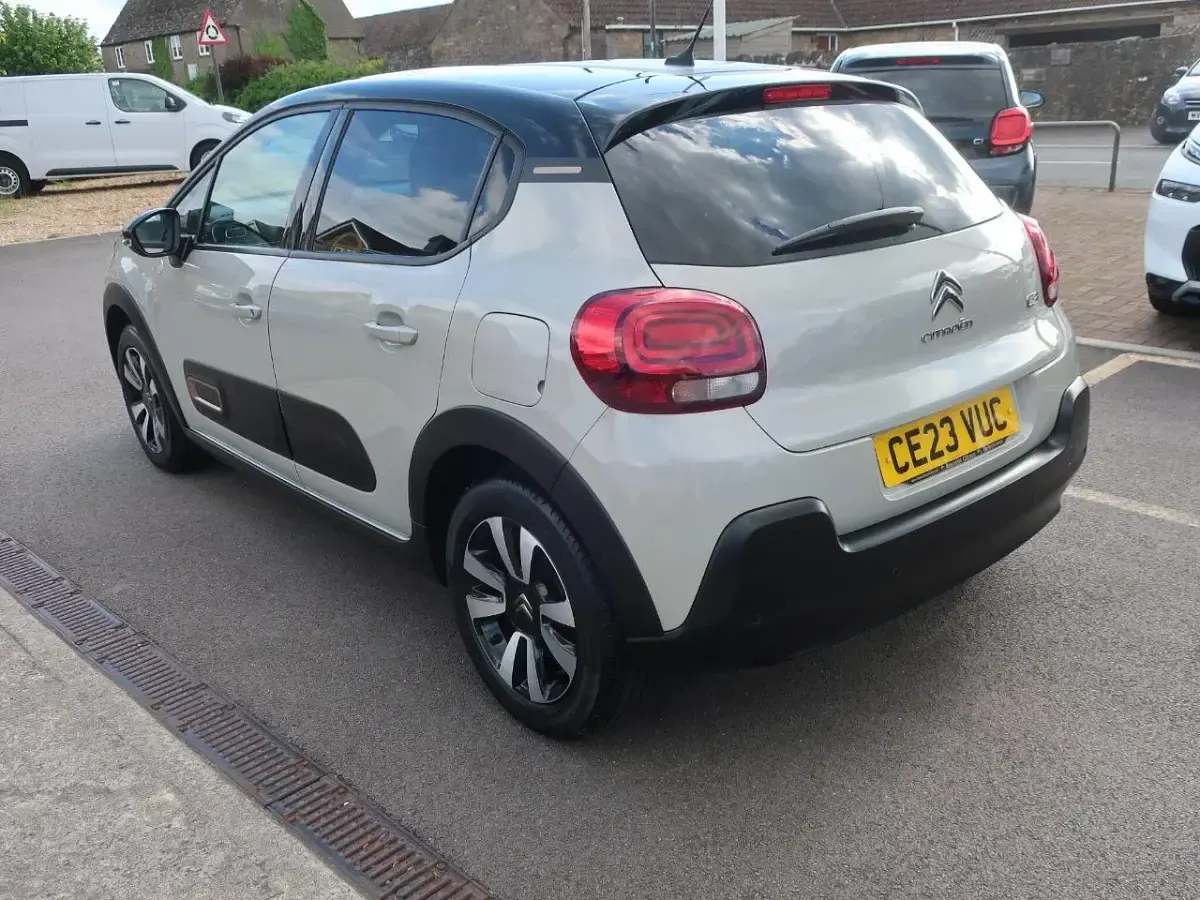Used Citroën C3 PureTech 82 HP (60 kW) 2023 Brown Hatchback