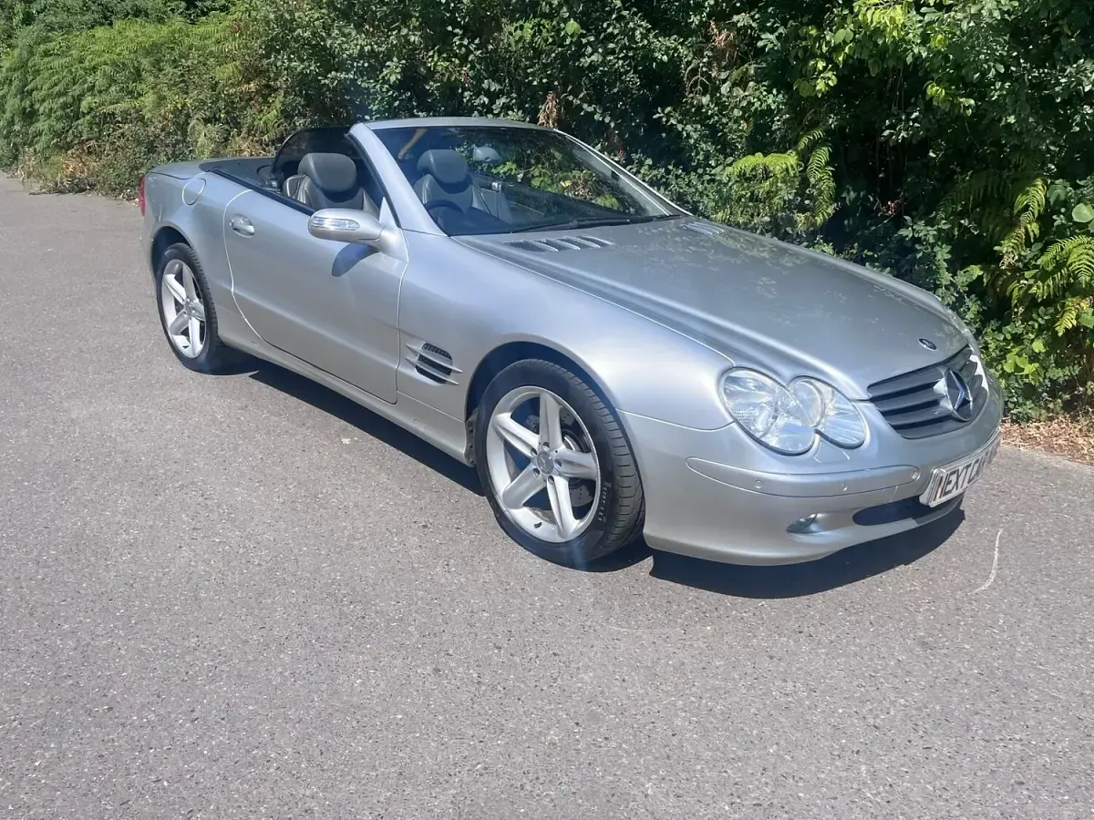 Used Mercedes SL500 306 HP (225 kW) 2003 Silver Cabriolet