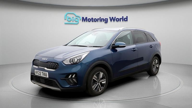 Used Kia Niro 141 HP (103 kW) 2022 Blue SUV