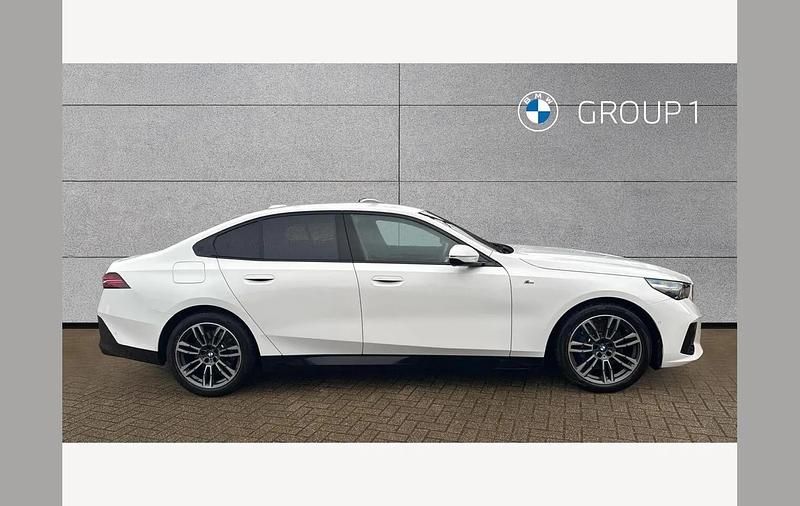 Used BMW 520 M Sport 205 HP (150 kW) 2024 White Sedan