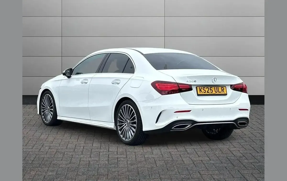 Used Mercedes A200 AMG Line Premium 175 HP (128 kW) 2025 White Sedan