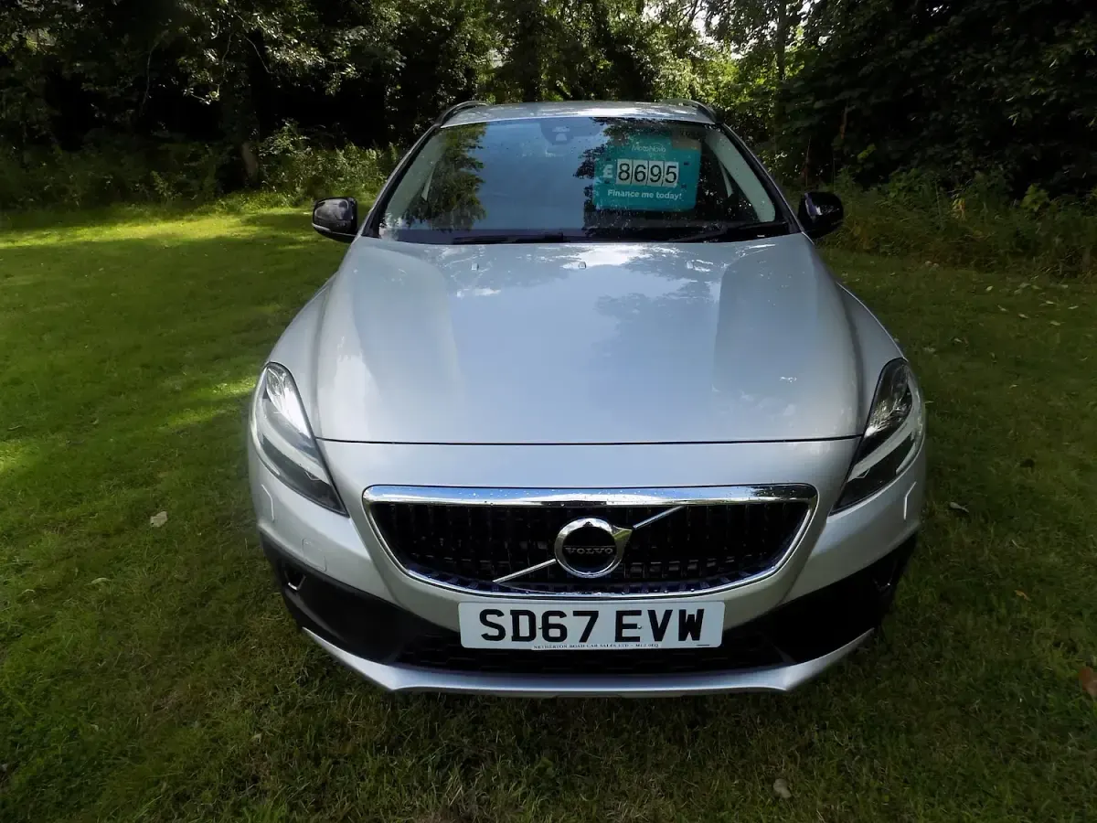 Used Volvo V40 Pro 2017 Silver Hatchback