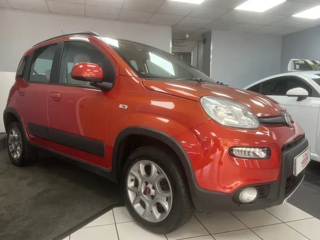 Used Fiat Panda 4x4 85 HP (62 kW) 2014 Red Hatchback