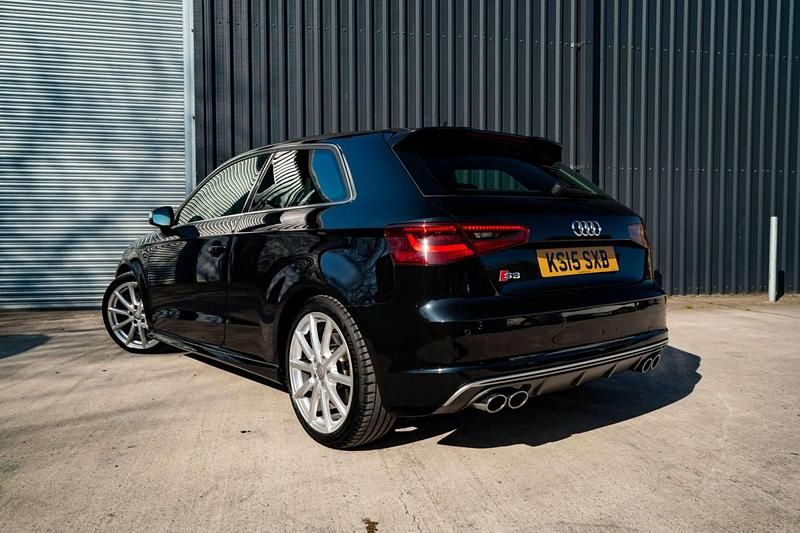 Used Audi S3 Sportback Design 300 HP (220 kW) 2015 Black Hatchback