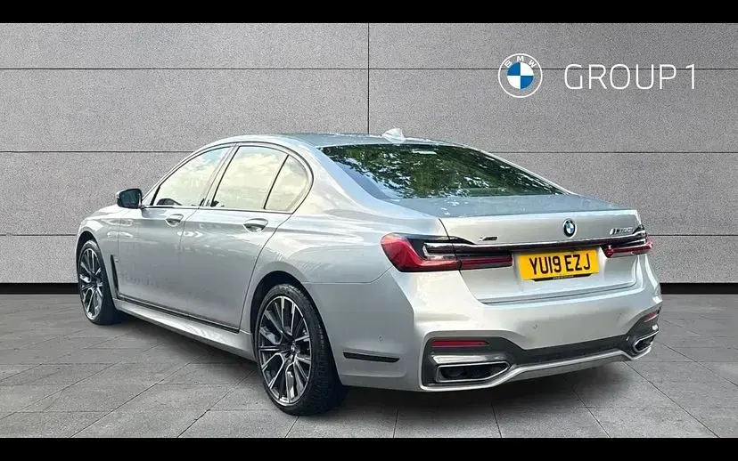 Used BMW 750 M Sport 523 HP (384 kW) 2019 Silver Sedan