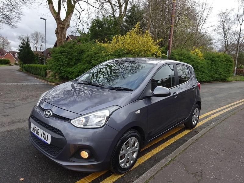 Used Hyundai i10 SE 87 HP (63 kW) 2016 Grey Hatchback