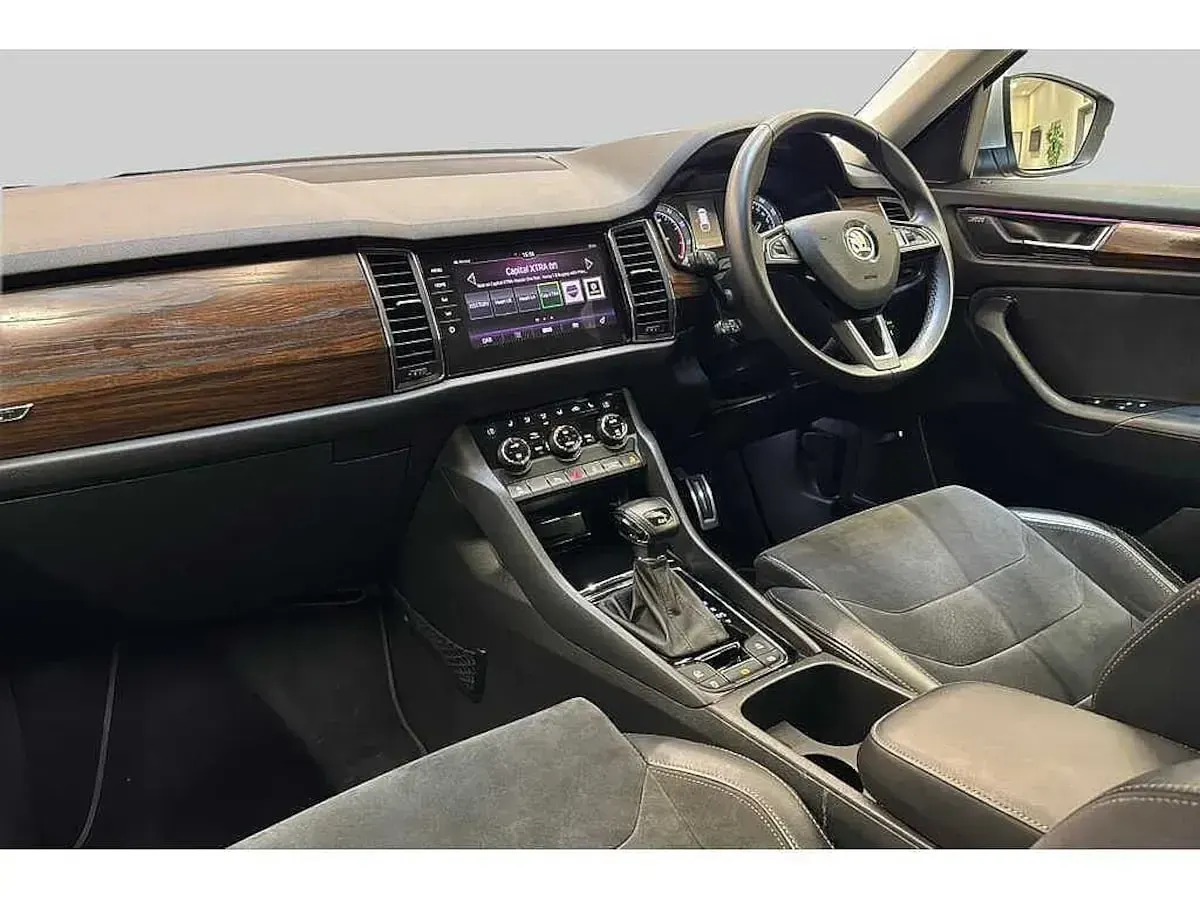 Used Skoda Kodiaq 140 HP (102 kW) 2019 Petrol blue metallic SUV
