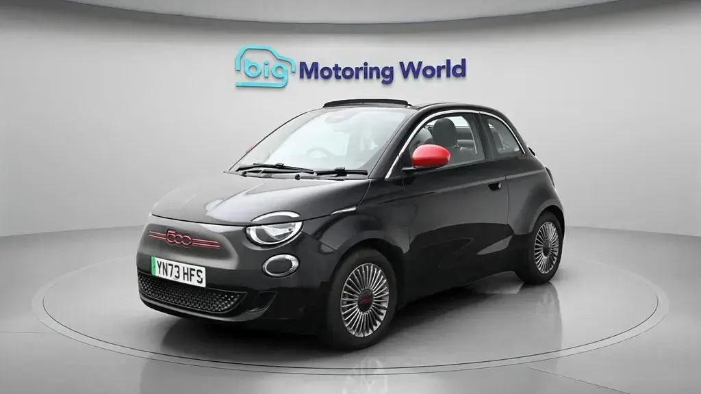 Second-hand Fiat 500e Red 86 kW (118 CP) 2024 Cabrio