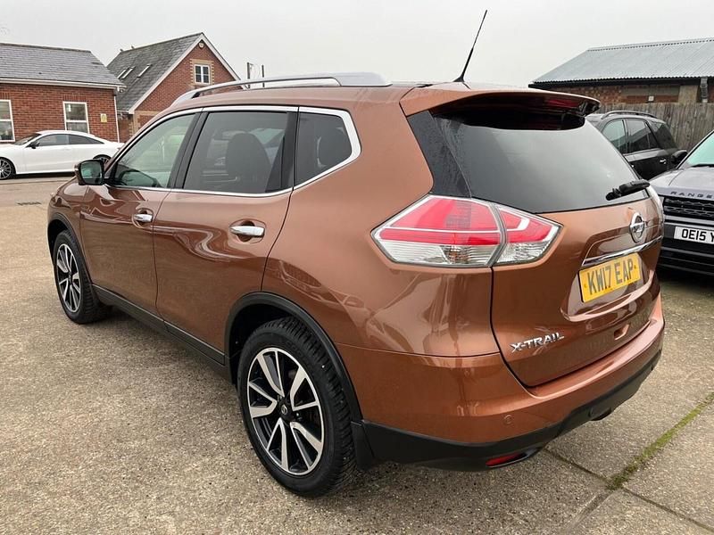 Used Nissan X-Trail Tekna 2017 Orange SUV