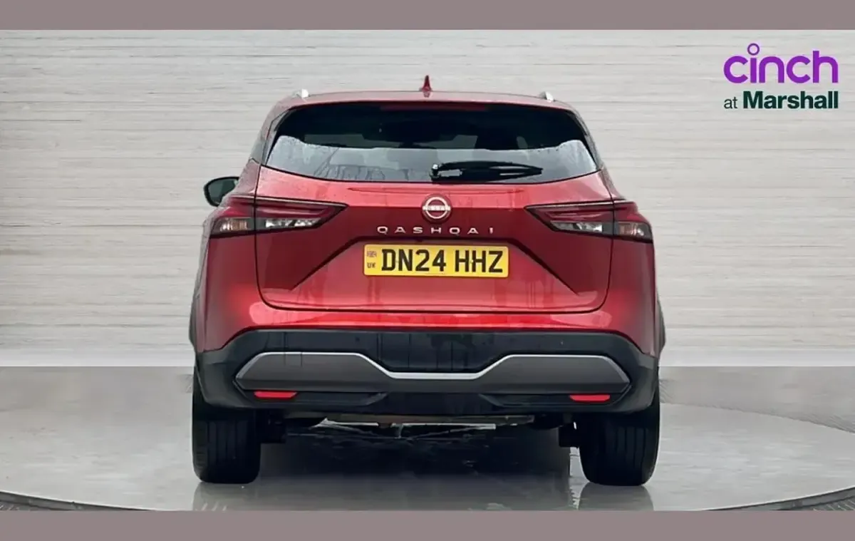 Used Nissan Qashqai N-Connecta 155 HP (114 kW) 2024 Red SUV
