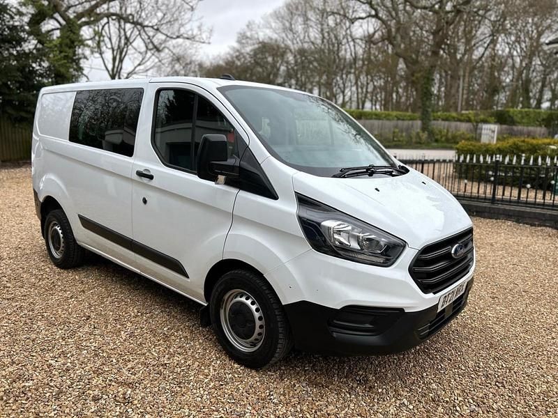 Begagnad Ford Transit Custom 105 HK (77 kW) 2021 Vit Van