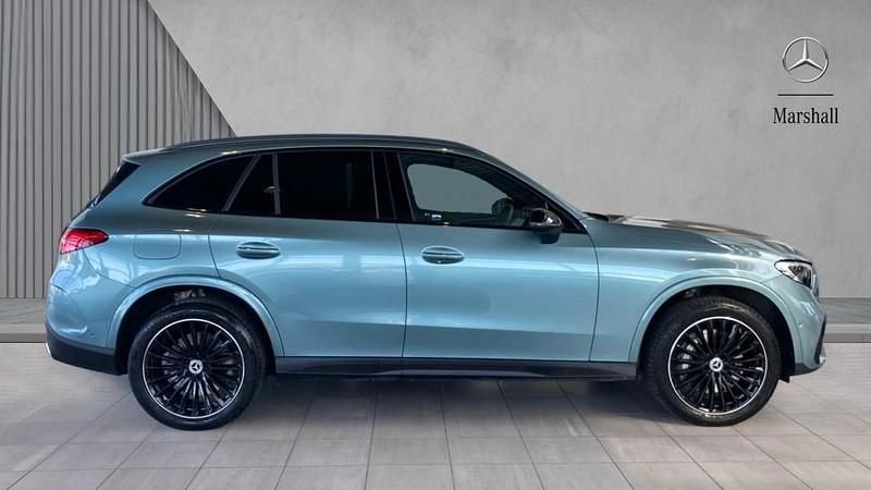 Used Mercedes GLC300e Urban 313 HP (230 kW) 2025 Verde silver metallic