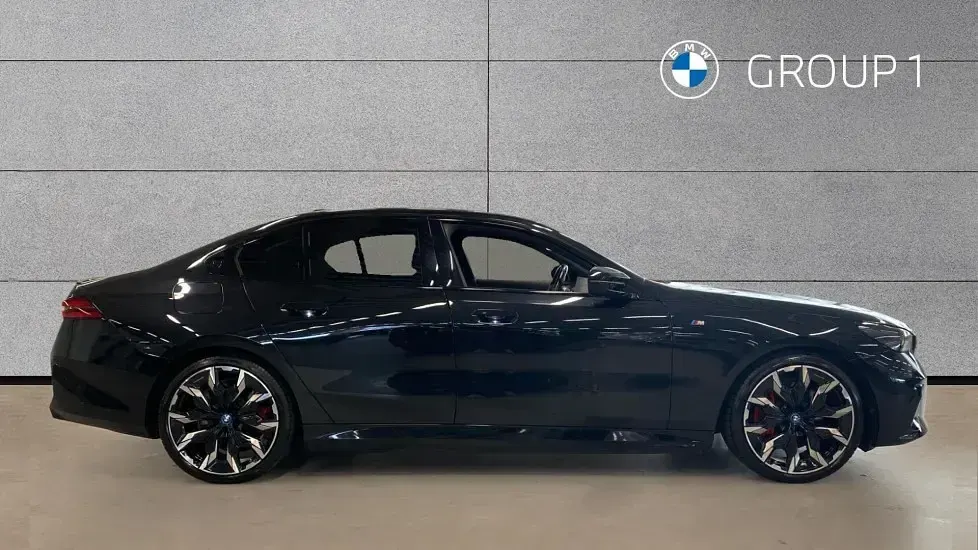 Usado BMW i5 Shadowline 436 kW (593 HP) 2024 Preto
