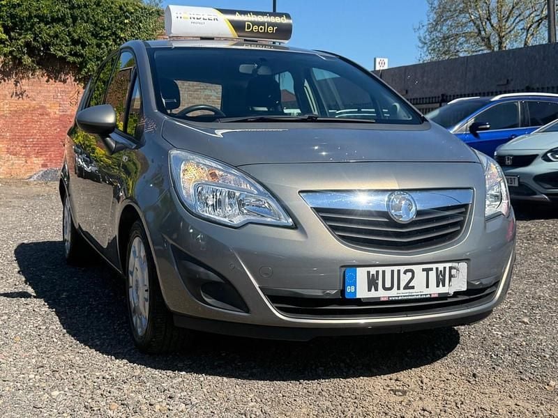 Używany Vauxhall Meriva 2012 Brązowy Minivan