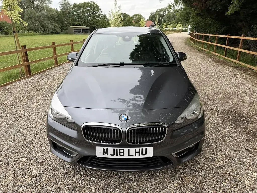 Used BMW 218 Luxury Line 150 HP (110 kW) 2018 Grey MPV