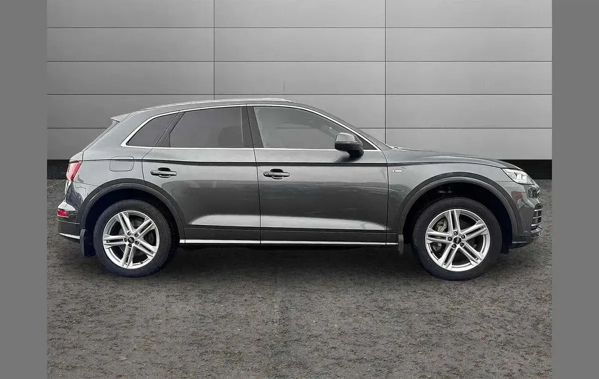 Used Audi Q5 S-Line 187 HP (137 kW) 2020 Grey SUV