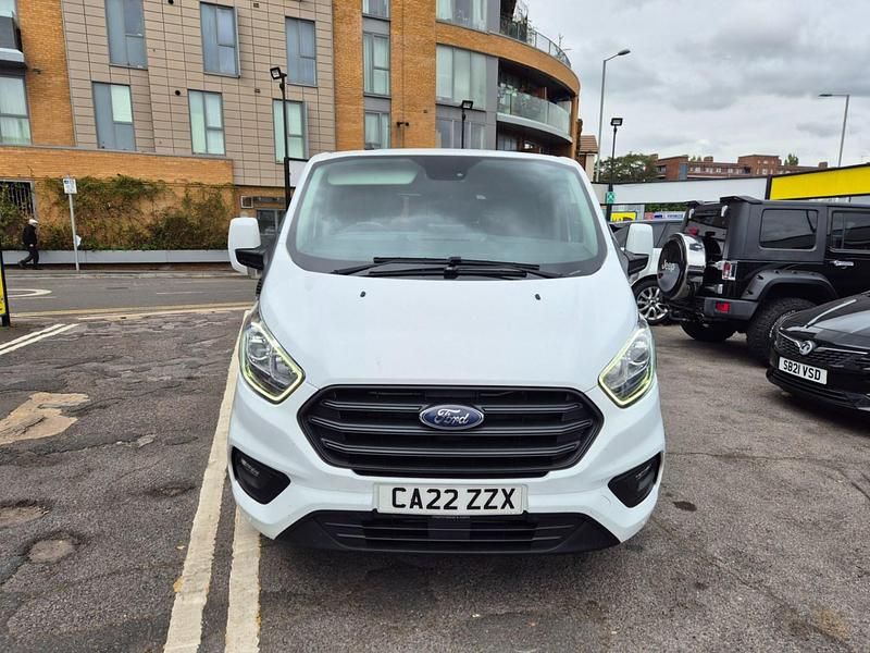 Used Ford Transit Custom 130 HP (95 kW) 2022 White MPV