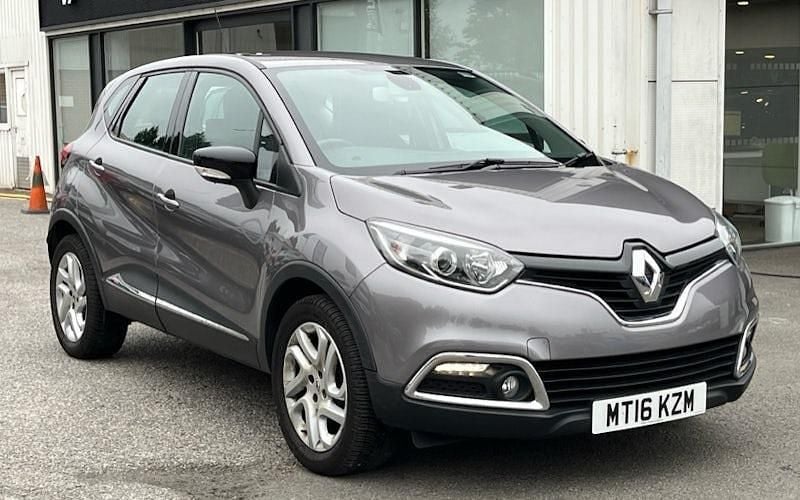 Grey Used 2016 Renault Captur Dynamique SUV | £6,384 (Fair price) - Image 1/4