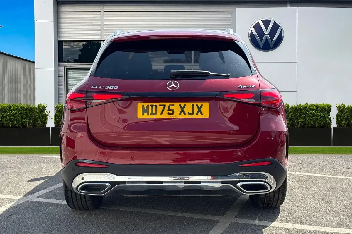 Used Mercedes GLC300 AMG line 2025 Red Estate