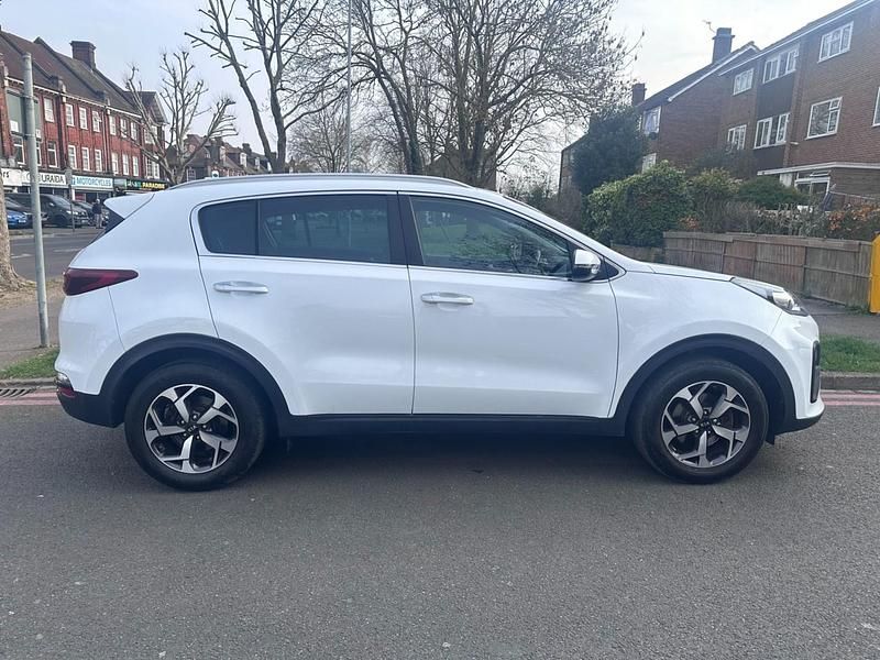 Used Kia Sportage 2021 White SUV