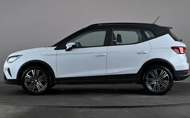 Used Seat Arona SE 95 HP (69 kW) 2025 SUV