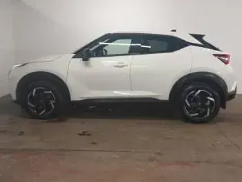 Used Nissan Juke N-Connecta 114 HP (83 kW) 2022 White SUV