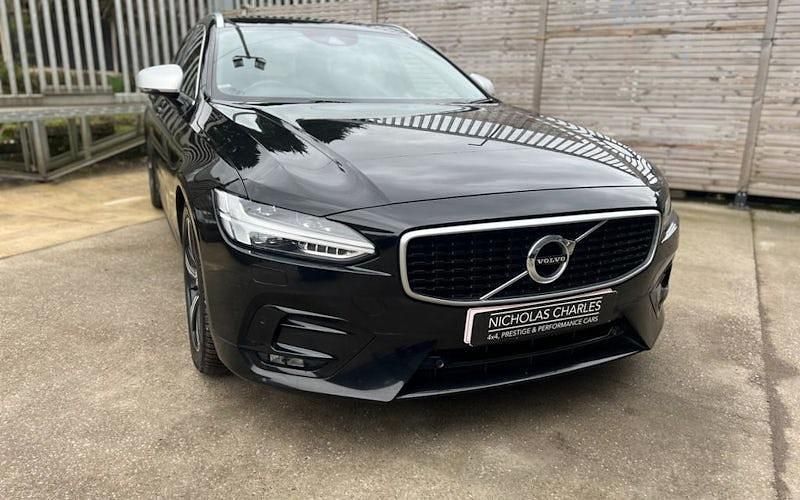 Used Volvo V90 R-Design 190 HP (139 kW) 2019 Estate