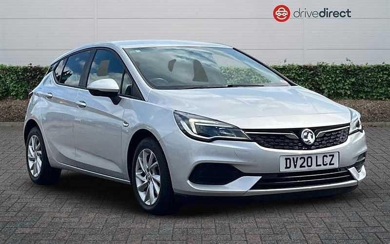 Silver Used 2020 Vauxhall Astra Business Edition Hatchback | £9,258 (Fair price) - Image 1/4
