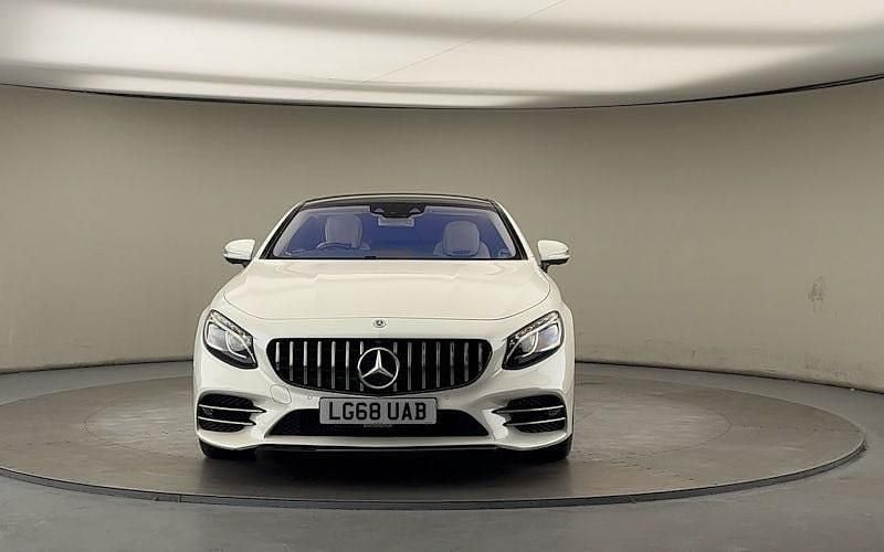 Used Mercedes S560 AMG line 469 HP (344 kW) 2018 Diamond white  metallic paint Sedan