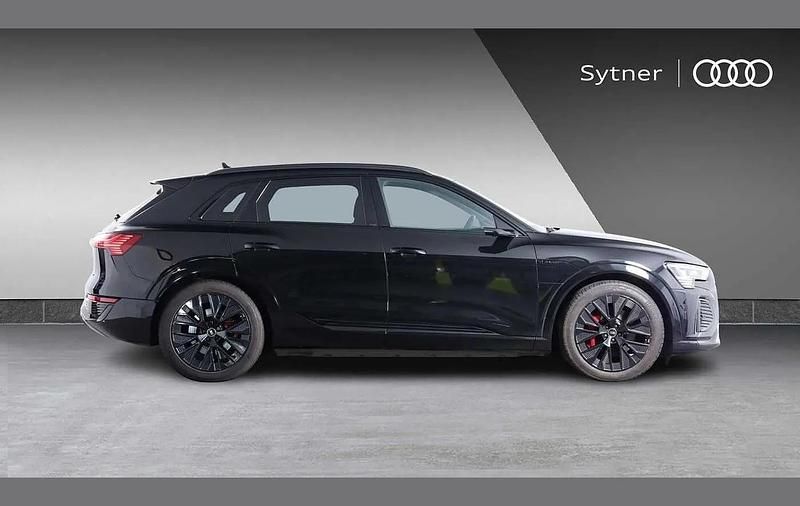 Used Audi Q8 e-tron Advanced 300 kW (408 HP) 2023 Black SUV