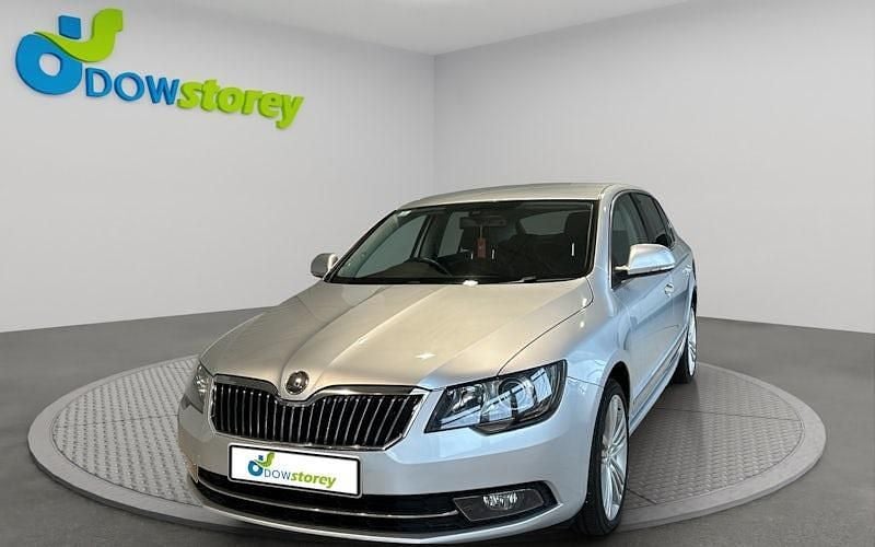 Used Skoda Superb Elegance 170 HP (125 kW) 2014 Silver Hatchback