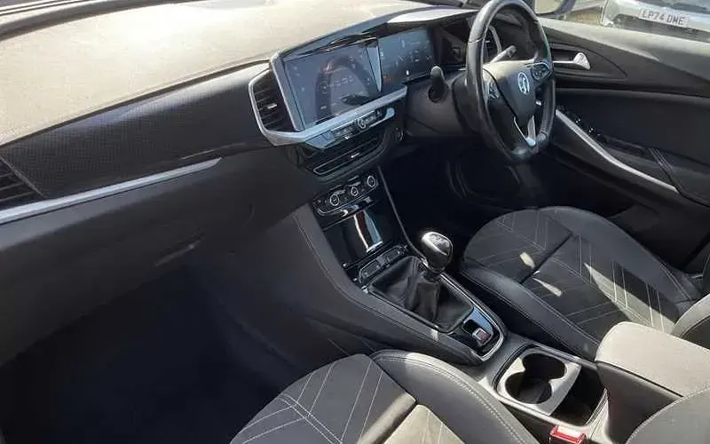 Used Vauxhall Grandland X Ultimate 131 HP (96 kW) 2023 Red SUV