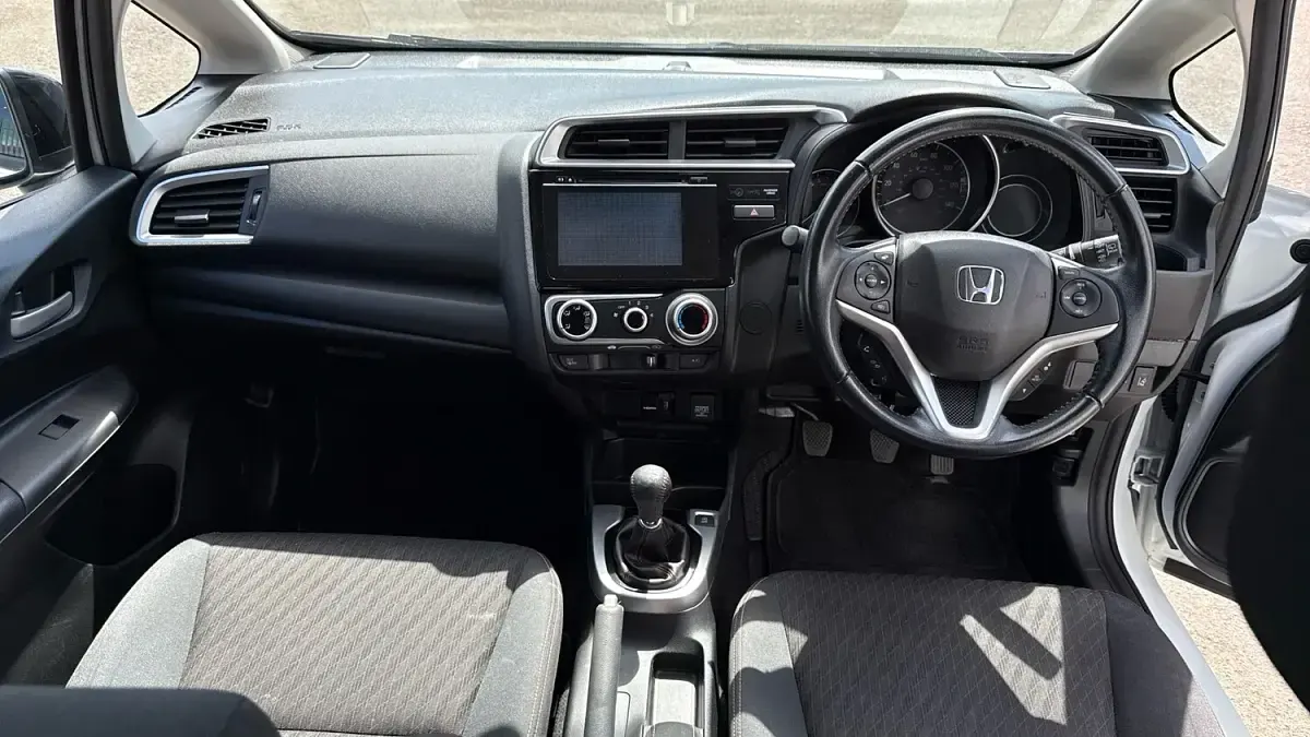 Used Honda Jazz Sport 130 HP (95 kW) 2018 White Hatchback