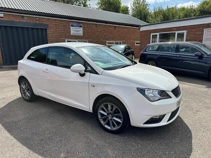 White Used 2015 Seat Ibiza I-Tech Hatchback | £4,985 (Fair price) - Image 1/4