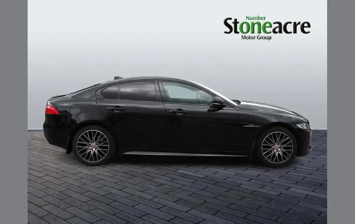 Used Jaguar XE Ingenium 200 HP (147 kW) 2019 Black Sedan