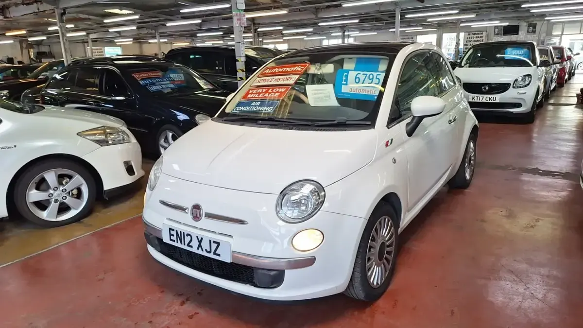 Second-hand Fiat 500 Lounge 69 CP (50 kW) 2012 Alb Hatchback