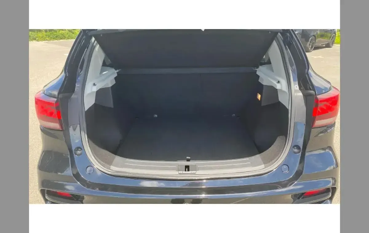 Used MG ZS SE 127 kW (173 HP) 2022 Black SUV