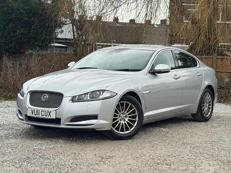 Used Jaguar XF SE 2011 Silver Sedan