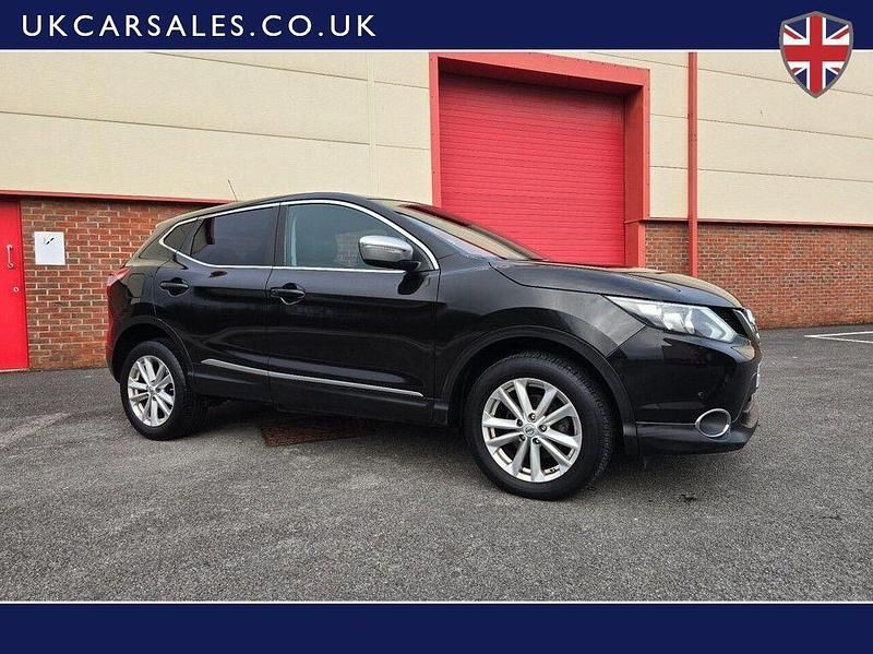 Black Used 2014 Nissan Qashqai Acenta Premium SUV | £6,999 (Good price) - Image 1/4
