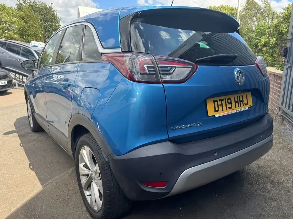 Used Vauxhall Crossland X S 110 HP (80 kW) 2019 Blue SUV