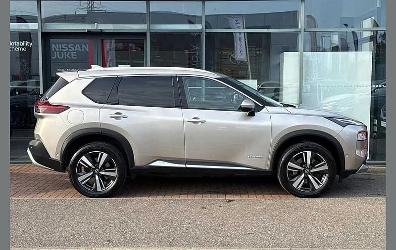 Used Nissan X-Trail Tekna 213 HP (156 kW) 2023 Silver SUV
