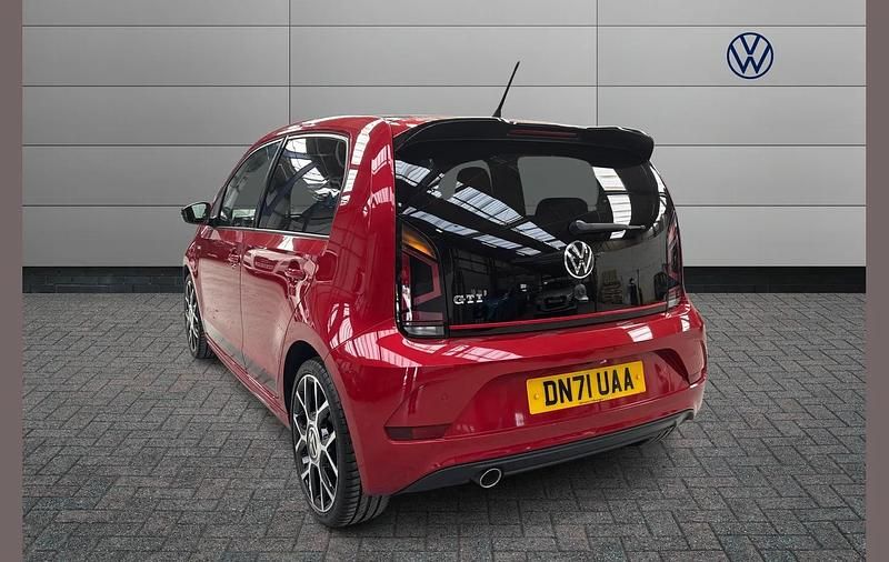 Begagnad VW up! GTI 115 HK (84 kW) 2021 Röd Halvkombi
