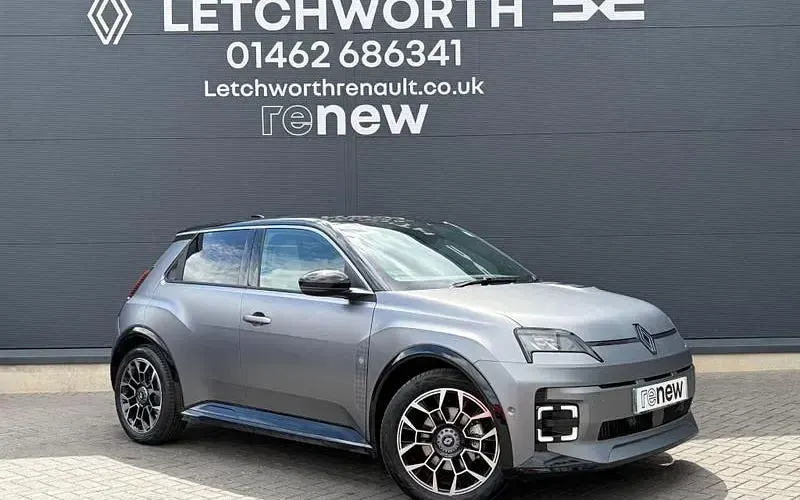 Used Renault 5 E-Tech Komfort 110 kW (150 HP) 2026 Hatchback