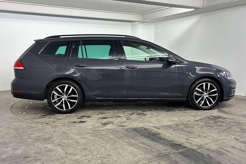 Used VW Golf VII Match 147 HP (108 kW) 2019 Grey Estate
