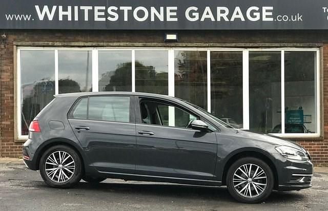 Used VW Golf VII SE 110 HP (80 kW) 2018 Grey Hatchback