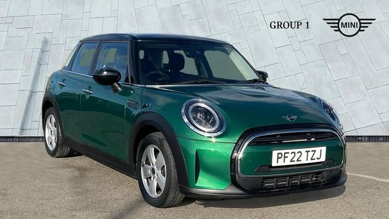 Green Used 2022 Mini Cooper Classic Hatchback | £18,250 (Good price) - Image 1/4