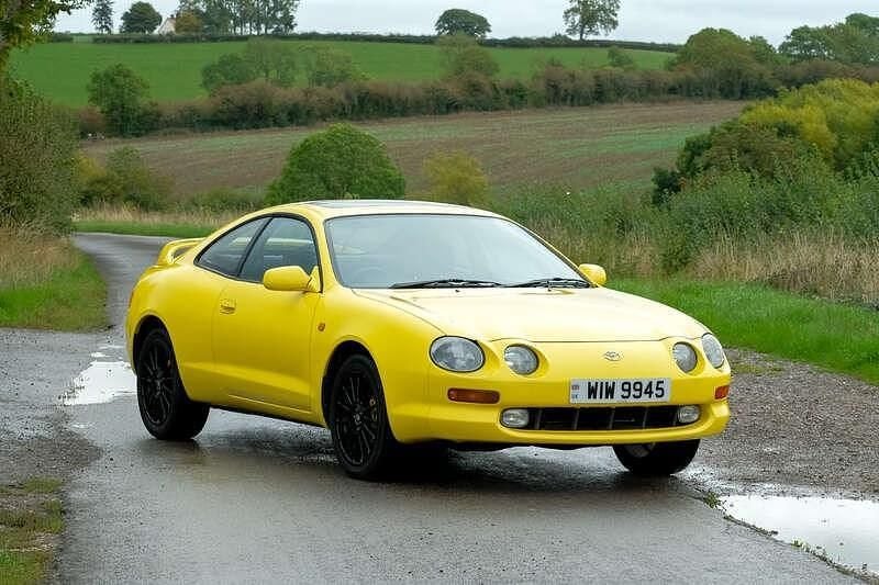 Yellow Used 1999 Toyota Celica | £5,000 - Image 1/4