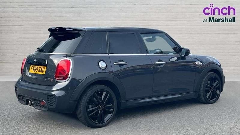 Used Mini Cooper S Sport 192 HP (141 kW) 2019 Grey Hatchback
