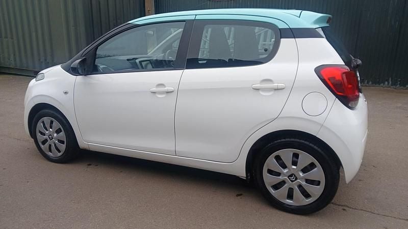 Used Citroën C1 Feel 68 HP (50 kW) 2017 White Hatchback