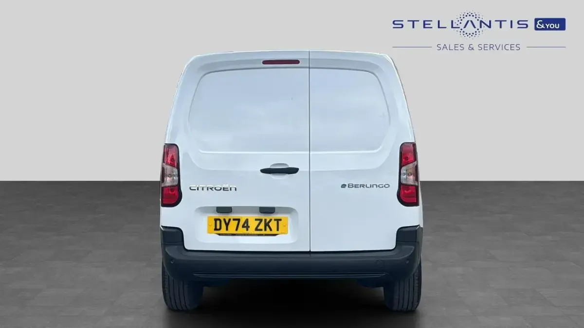 Used Citroën Berlingo 98 kW (134 HP) 2024 White MPV